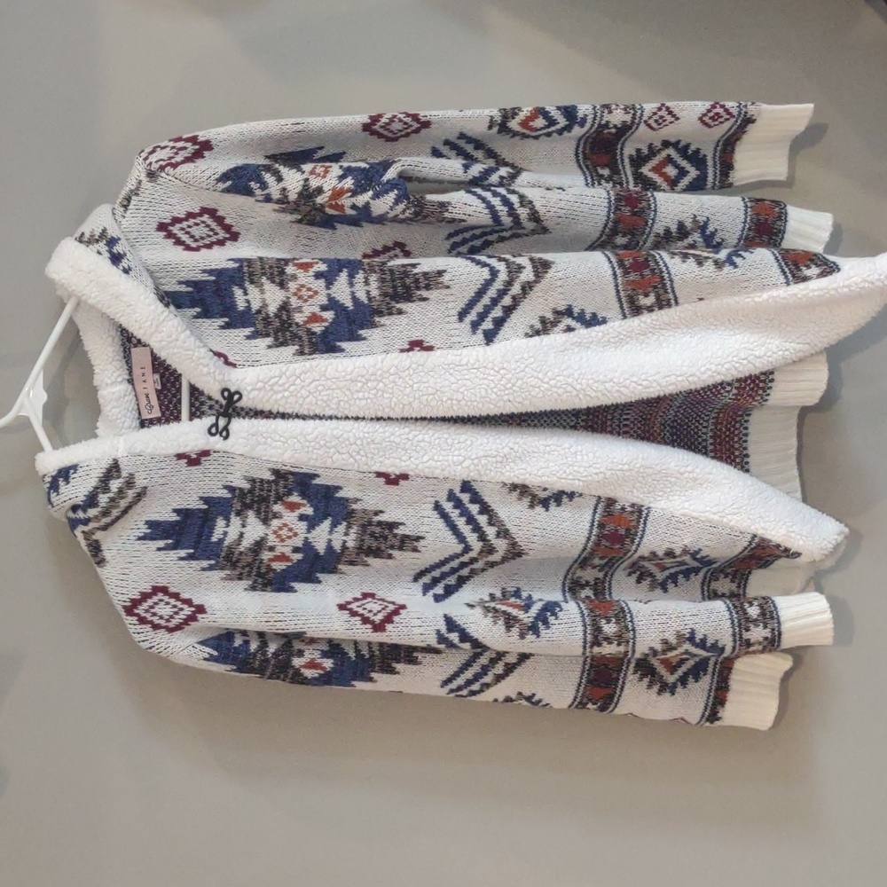 Crave fame women's small hooded‎ open front top clasp Aztec print cardigan